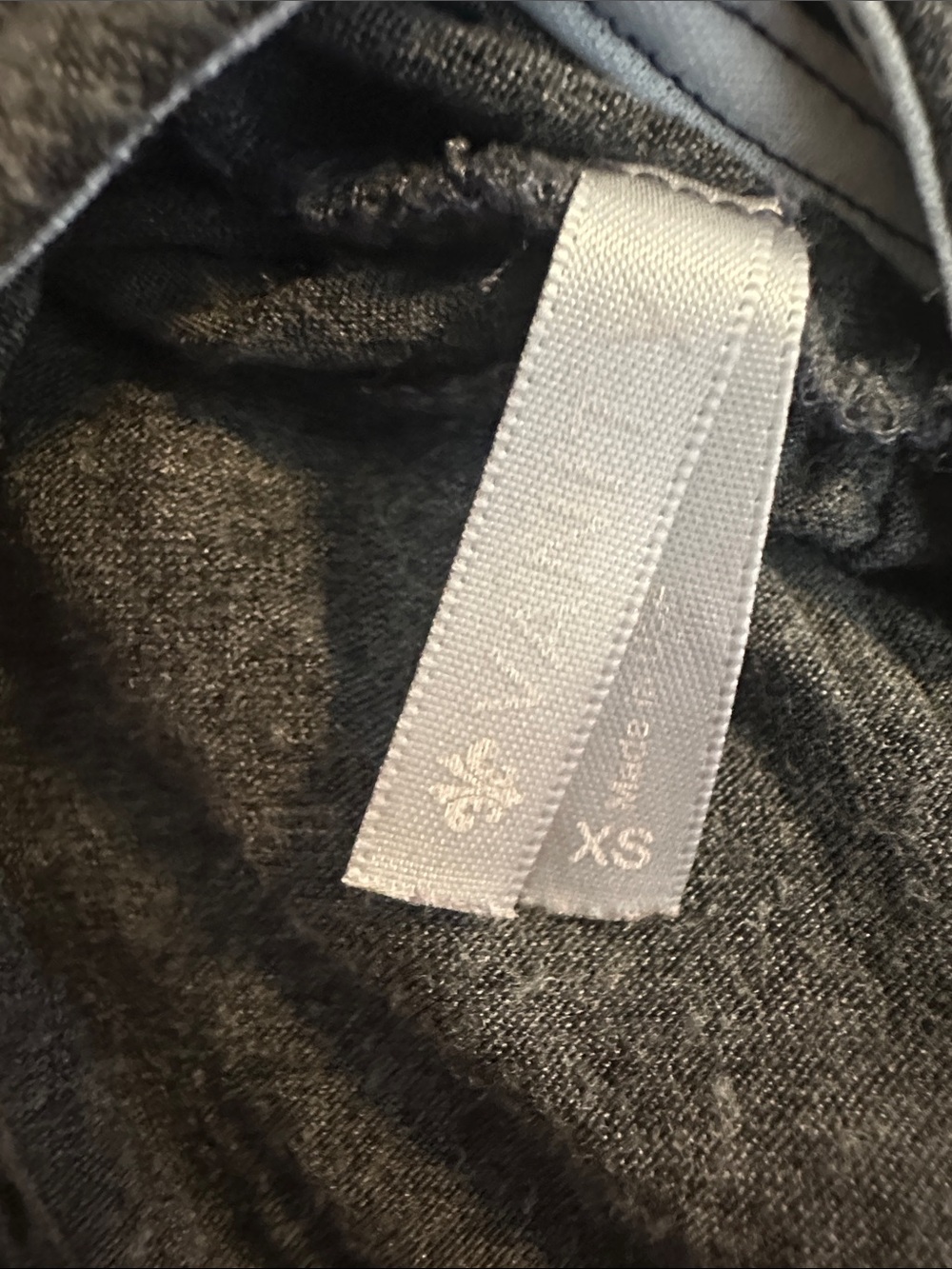 Size XSmall Vanity Charcoal Gray Tank Top with White Floral Graphic &  Lace Trim - Picture 4 of 4
